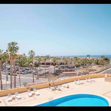 Spacious One Bedroom Apartment, Sea Views Over Looking Aqua Land * أذيخي
